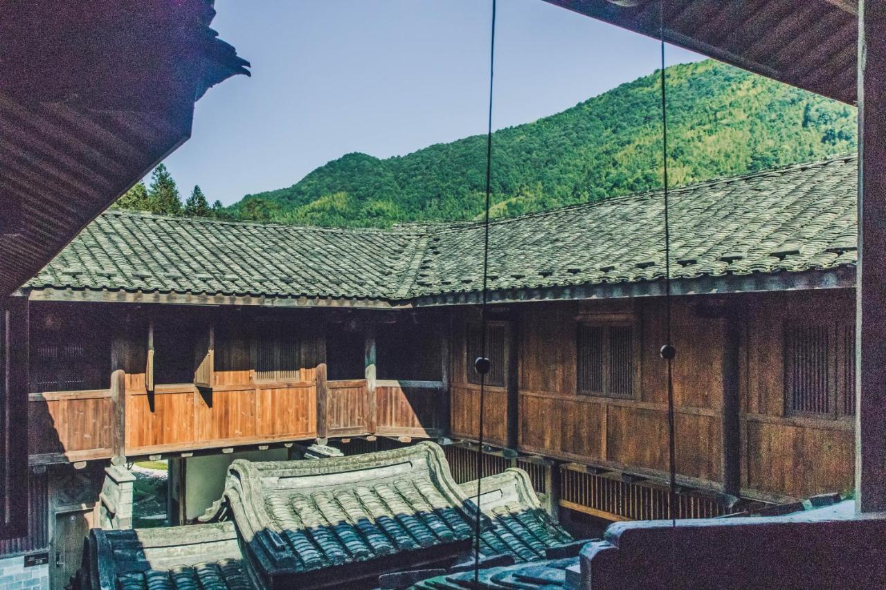 Отель Tsingpu Tulou Retreat Zhangzhou Экстерьер фото